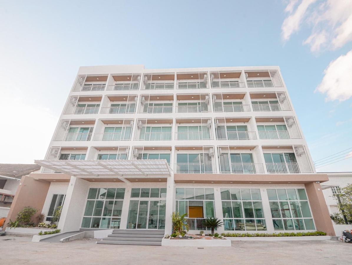 Hotel Agnes بوريرام المظهر الخارجي الصورة